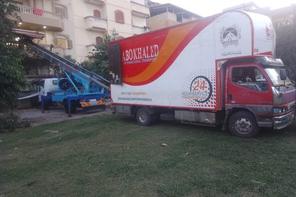 نحن افضل ونش رفع اثاث في نادي السكة