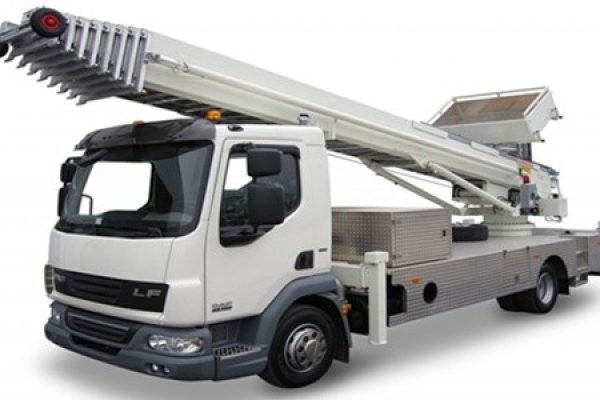 نحن متواجدون على مدار الساعة لطلب ونش رفع الاثاث في الرحاب