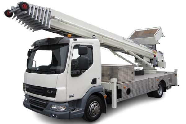 نحن متواجدون على مدار الساعة لطلب ونش رفع الاثاث في النزهة الجديدة